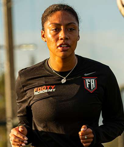 Footy Academy Trainers (4)